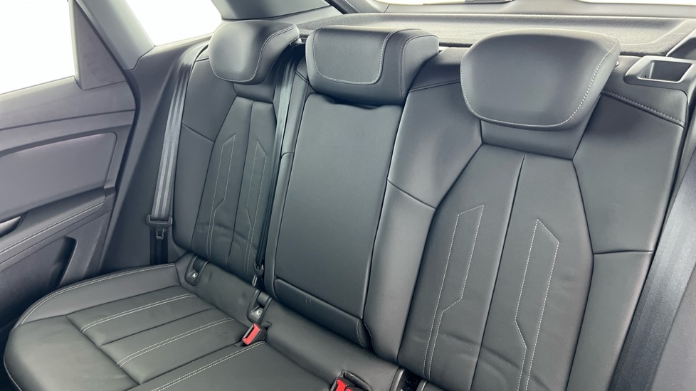 Used Audi Q4 e-tron 2024 for sale - 76552556: Photo 15