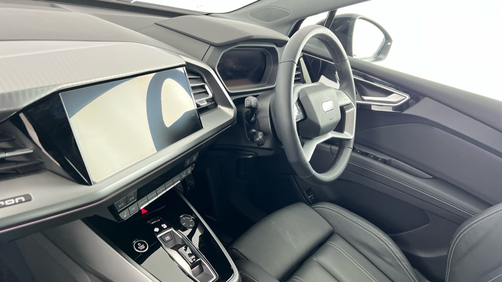 Used Audi Q4 e-tron 2024 for sale - 76552556: Photo 2