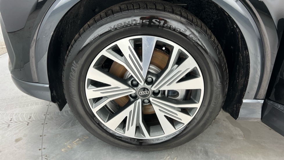 Used Audi Q4 e-tron 2024 for sale - 76552556: Photo 21