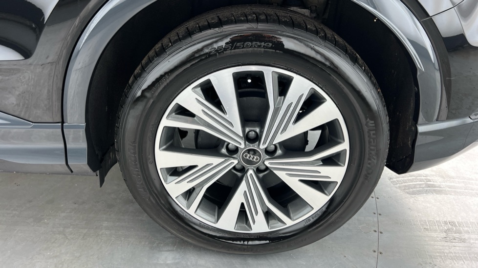 Used Audi Q4 e-tron 2024 for sale - 76552556: Photo 22