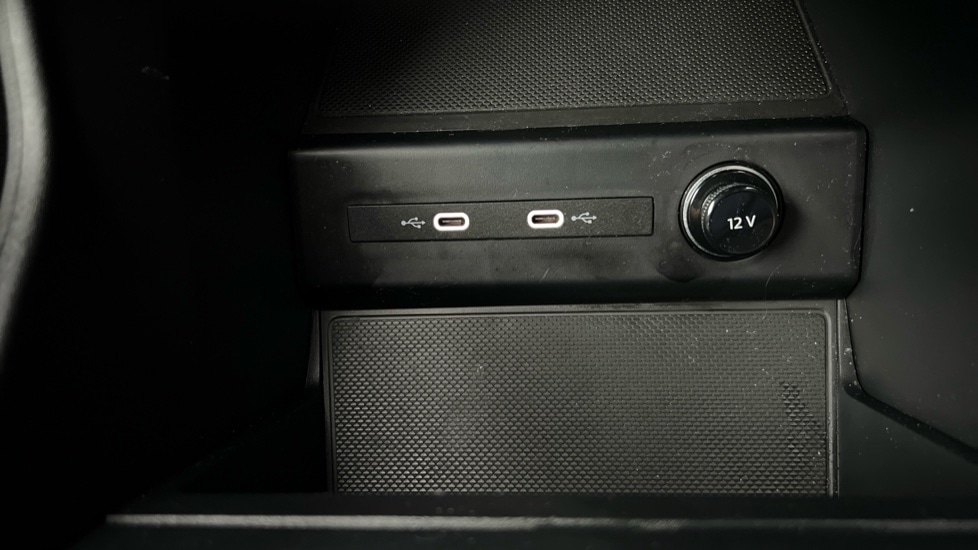 Used Audi Q4 e-tron 2024 for sale - 76552556: Photo 39