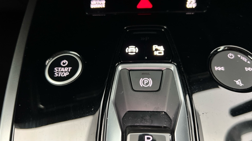 Used Audi Q4 e-tron 2024 for sale - 76552556: Photo 41