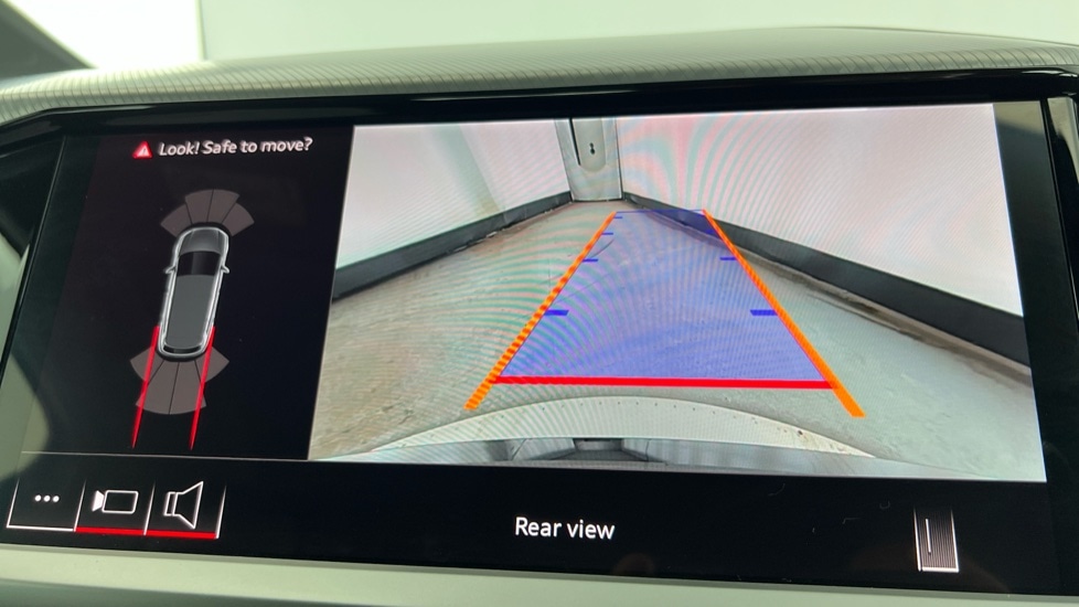 Used Audi Q4 e-tron 2024 for sale - 76552556: Photo 45