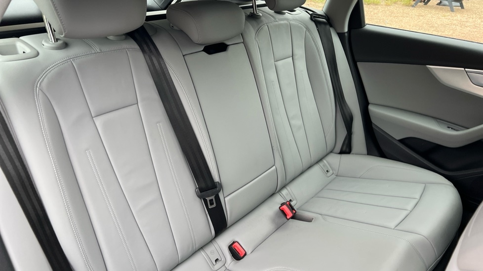 Used Audi A4 2021 for sale - 76447220: Photo 15