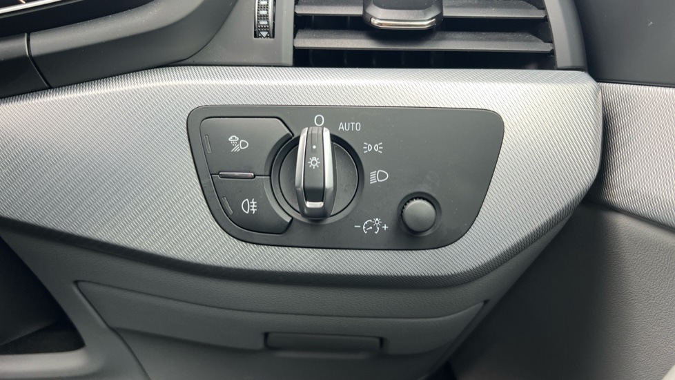 Used Audi A4 2021 for sale - 76447220: Photo 37