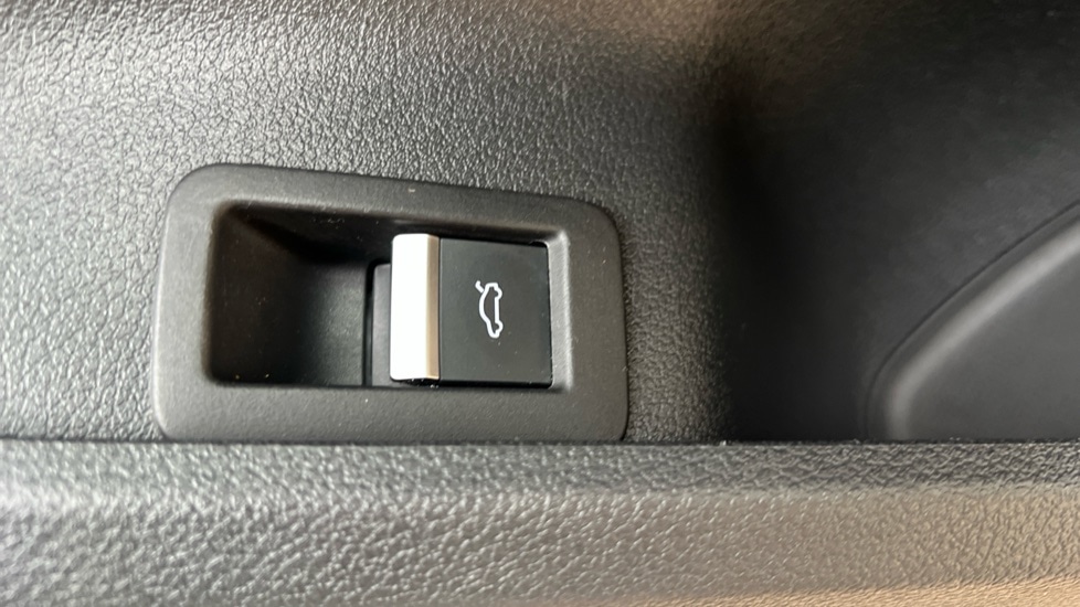 Used Audi A4 2021 for sale - 76447220: Photo 50