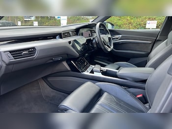 Used Audi e-tron 2021 for sale - 75652789: Photo