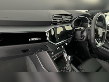 Used Audi Q3 2025 for sale - 76289768: Photo