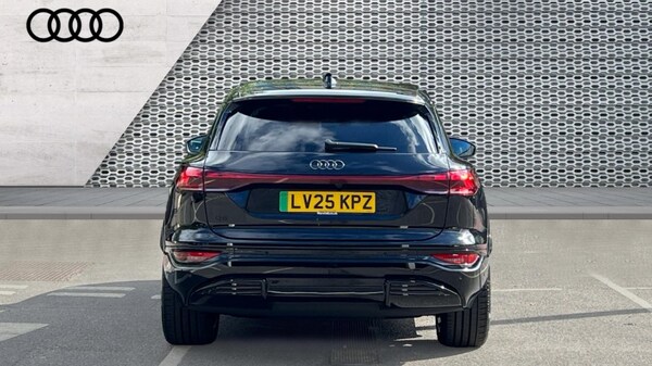 Used Audi Q6 e-tron 2025 for sale - 76203577: Photo 11