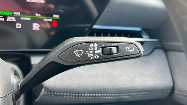 Used Audi Q6 e-tron 2025 for sale - 76203577: Photo 31