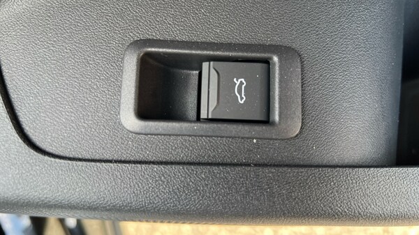 Used Audi Q6 e-tron 2025 for sale - 76203577: Photo 44