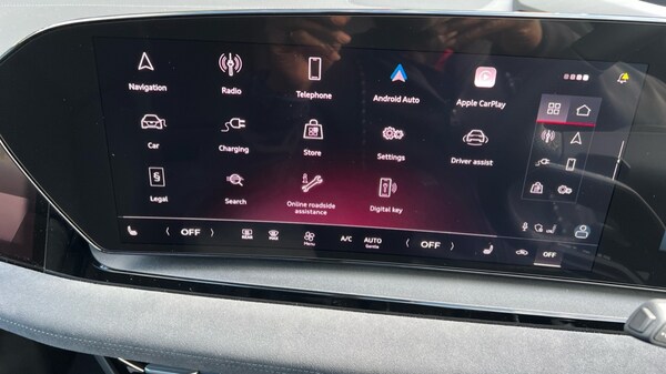 Used Audi Q6 e-tron 2025 for sale - 76203577: Photo 69
