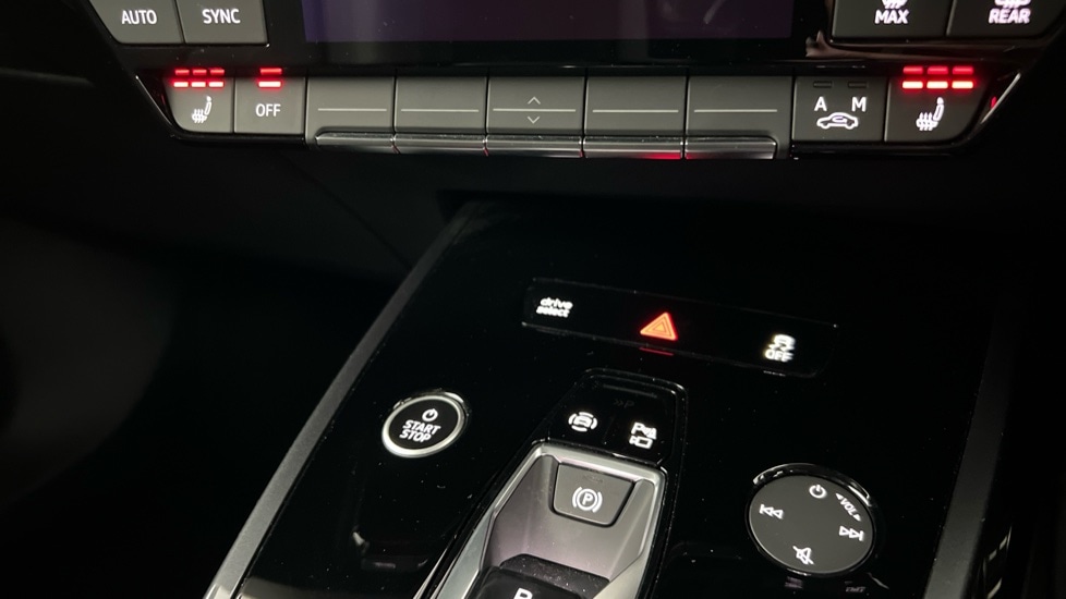 Used Audi Q4 e-tron 2025 for sale - 76593745: Photo 36