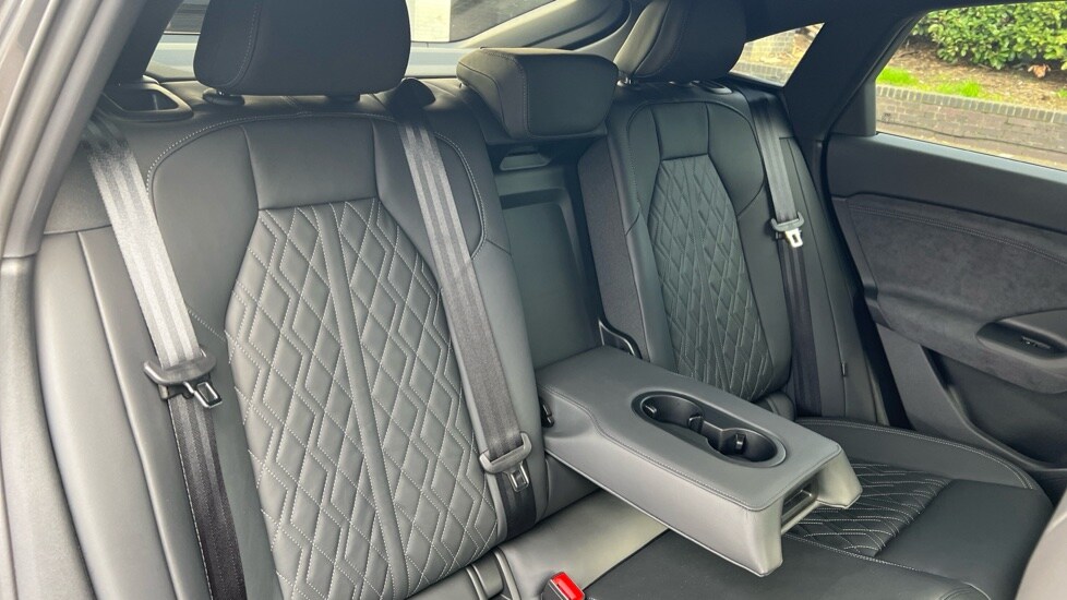 Used Audi Q6 e-tron 2025 for sale - 76660961: Photo 15