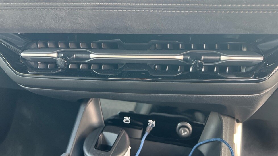 Used Audi Q6 e-tron 2025 for sale - 76660961: Photo 16