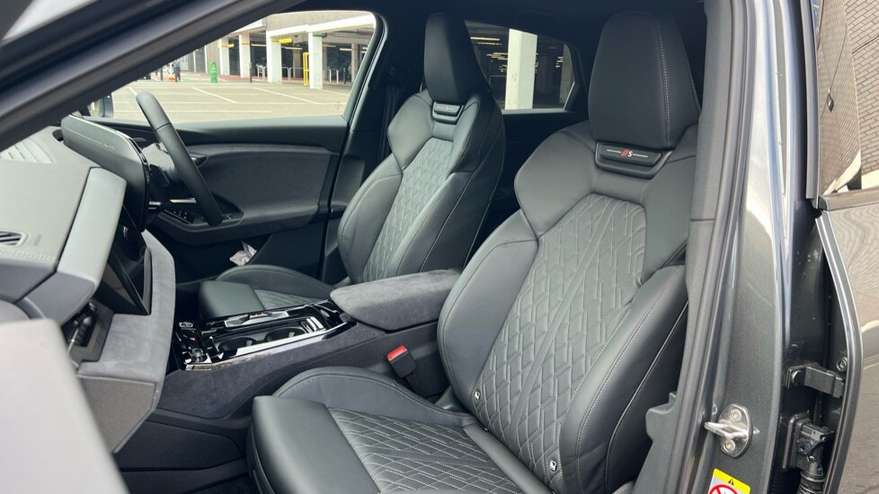 Used Audi Q6 e-tron 2025 for sale - 76660961: Photo 17