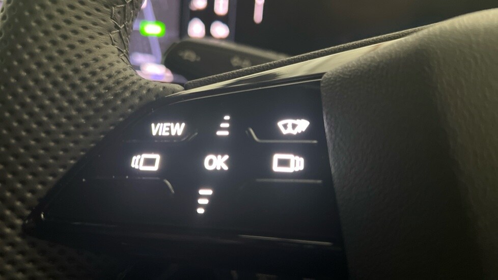 Used Audi Q6 e-tron 2025 for sale - 76660961: Photo 23