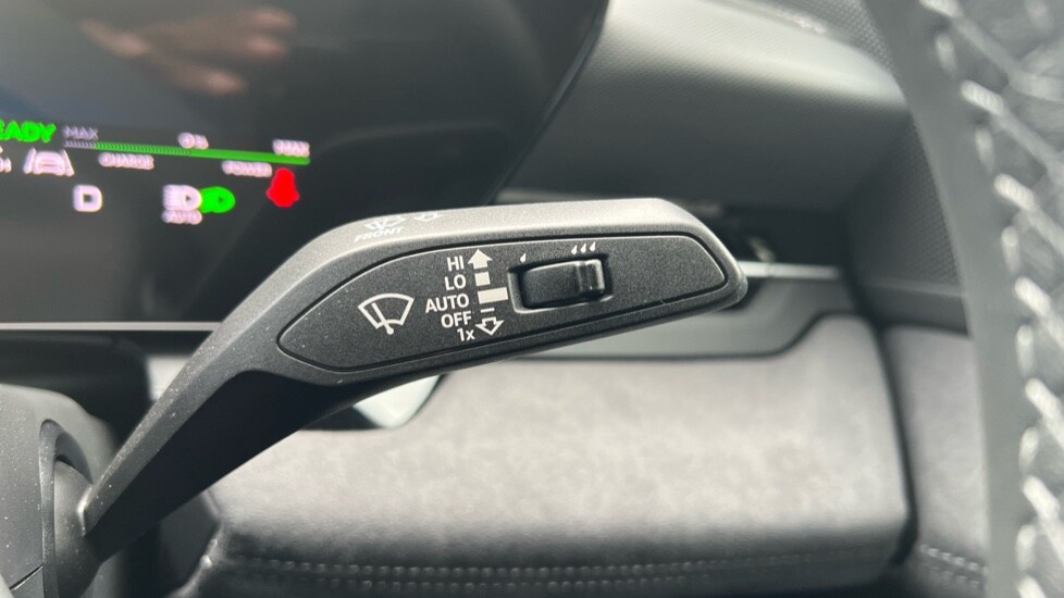 Used Audi Q6 e-tron 2025 for sale - 76660961: Photo 31