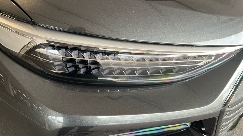 Used Audi Q6 e-tron 2025 for sale - 76660961: Photo 34