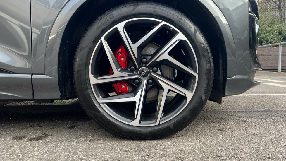 Used Audi Q6 e-tron 2025 for sale - 76660961: Photo 5