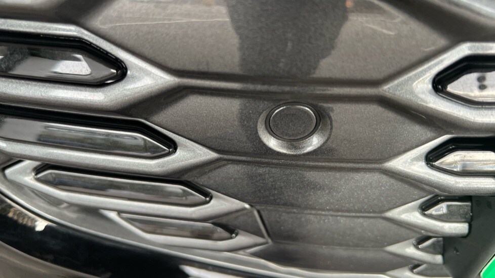 Used Audi Q6 e-tron 2025 for sale - 76660961: Photo 50