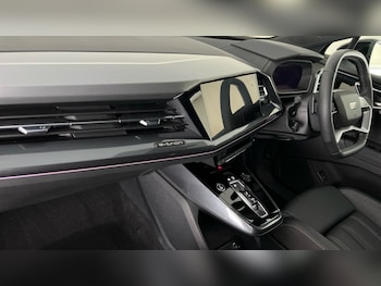 Used Audi Q4 e-tron 2024 for sale - 76438197: Photo