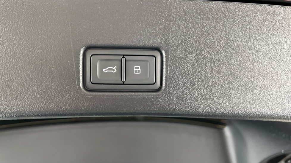 Used Audi Q4 e-tron 2024 for sale - 76438197: Photo 39