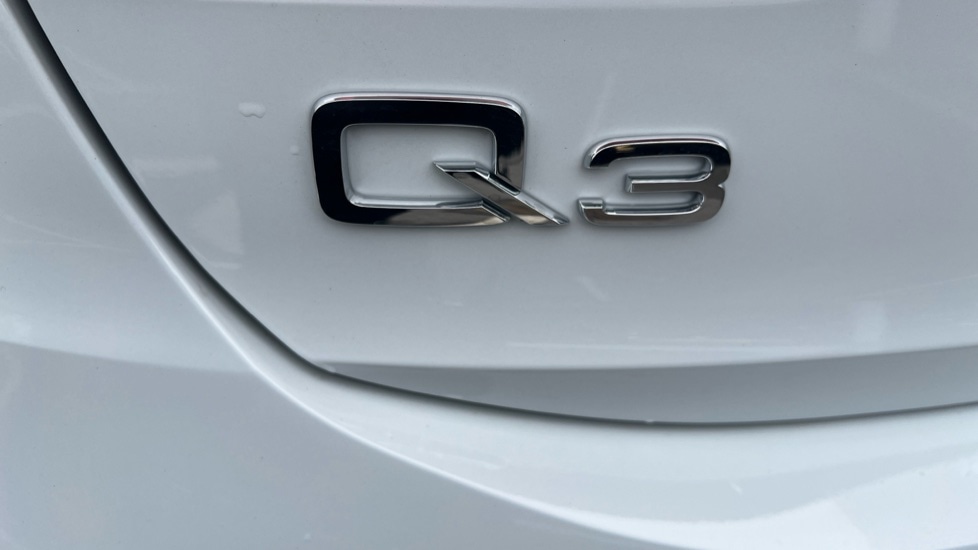 Used Audi Q3 2024 for sale - 76447298: Photo 54