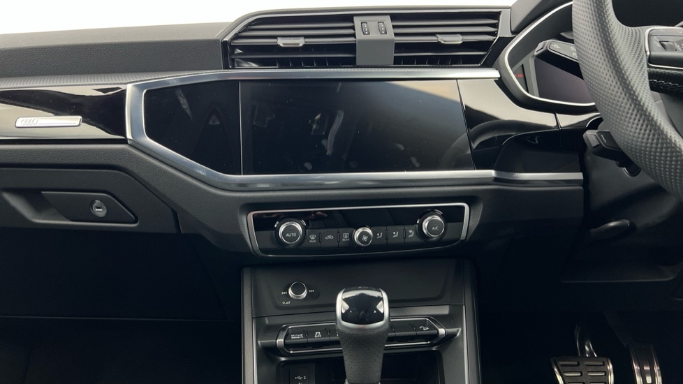 Used Audi Q3 2025 for sale - 76773424: Photo 13