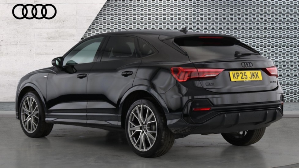 Used Audi Q3 2025 for sale - 76773424: Photo 3