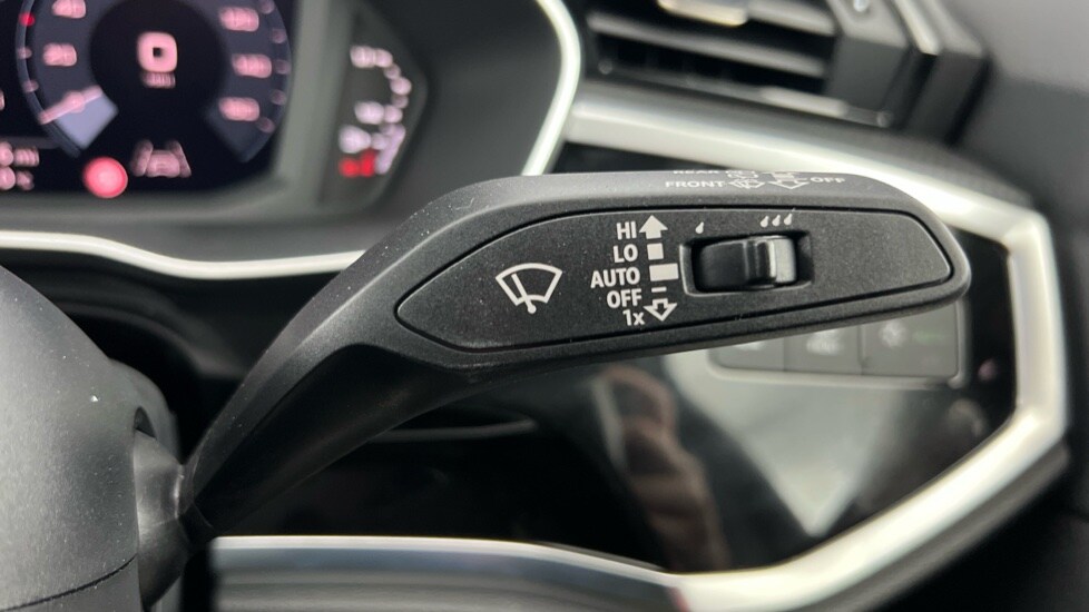 Used Audi Q3 2025 for sale - 76773424: Photo 33