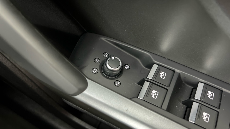 Used Audi Q3 2025 for sale - 76773424: Photo 39