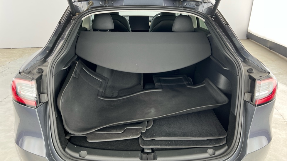 Used Tesla Model Y 2023 for sale - 75902330: Photo 15