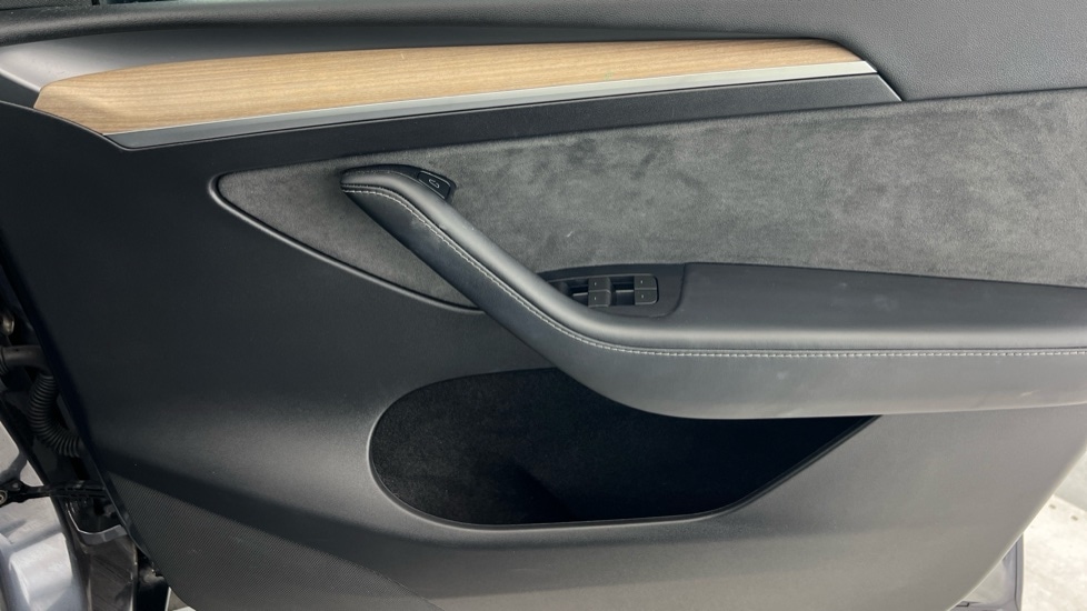 Used Tesla Model Y 2023 for sale - 75902330: Photo 27