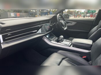 Used Audi Q7 2022 for sale - 76447207: Photo