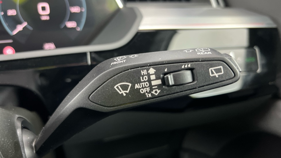 Used Audi Q8 2024 for sale - 76023190: Photo 32