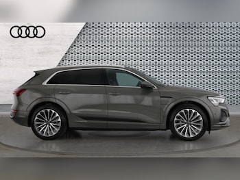 Used Audi Q8 2024 for sale - 76023190: Photo