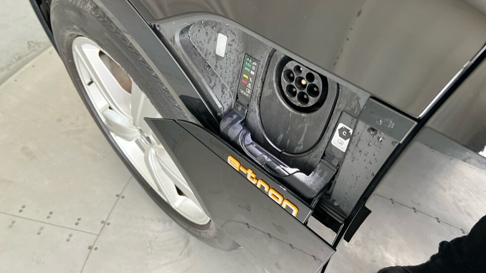 Used Audi e-tron 2022 for sale - 76168740: Photo 26