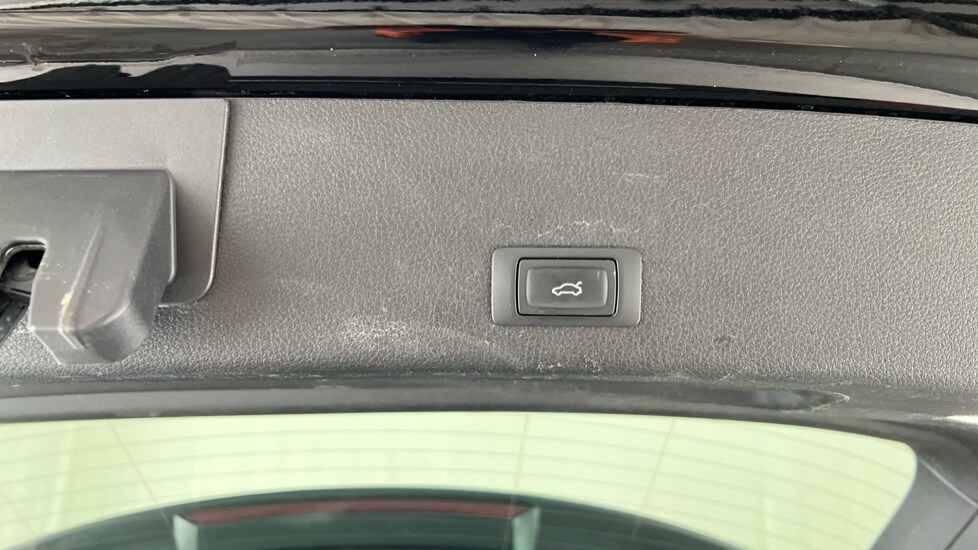 Used Audi e-tron 2022 for sale - 76168740: Photo 53