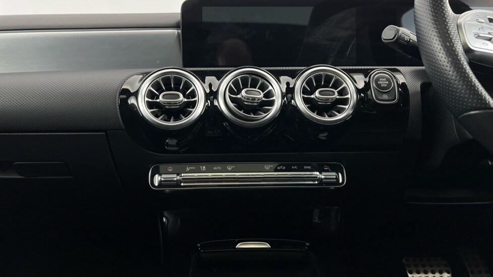 Used Mercedes-Benz CLA 2021 for sale - 76372971: Photo 12