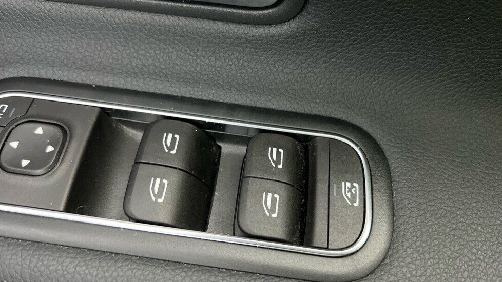 Used Mercedes-Benz CLA 2021 for sale - 76372971: Photo 42