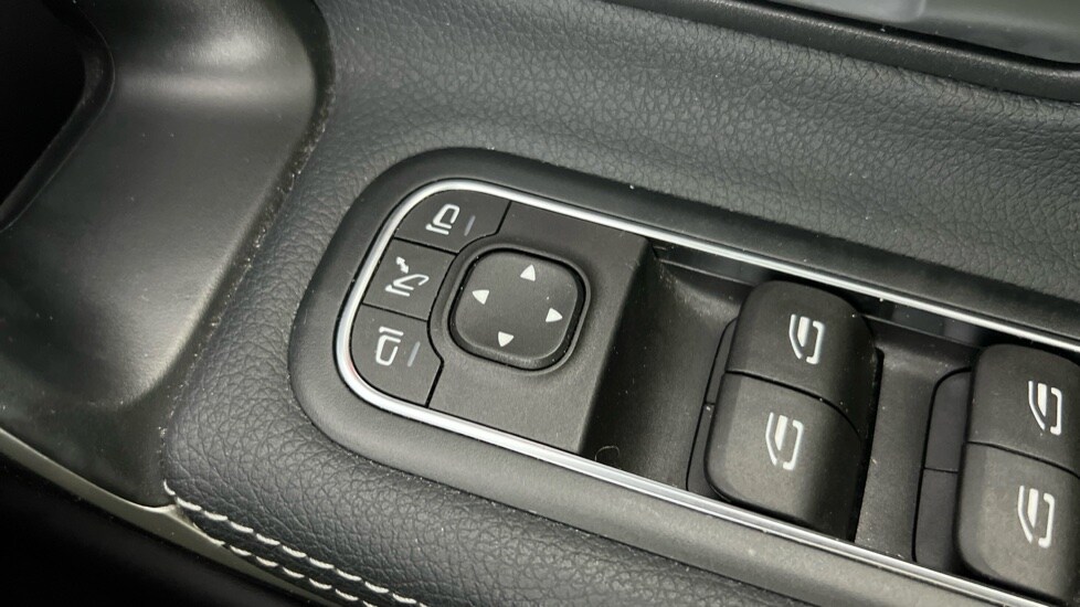 Used Mercedes-Benz CLA 2021 for sale - 76372971: Photo 43