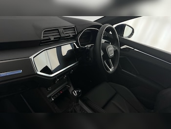 Used Audi Q3 2025 for sale - 76366566: Photo