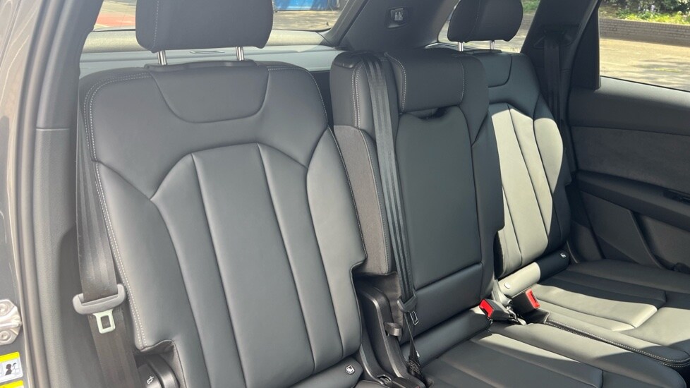 Used Audi Q7 2025 for sale - 76099982: Photo 15