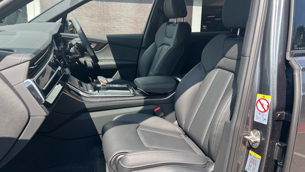 Used Audi Q7 2025 for sale - 76099982: Photo 17