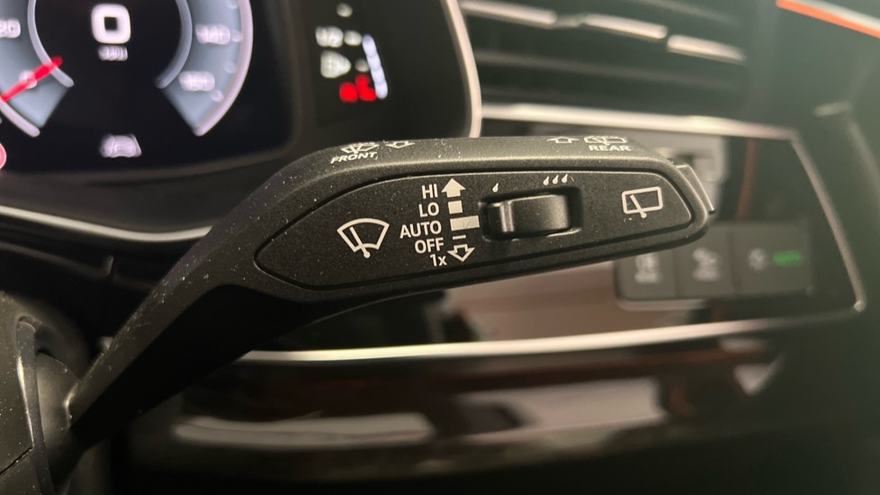 Used Audi Q7 2025 for sale - 76099982: Photo 31