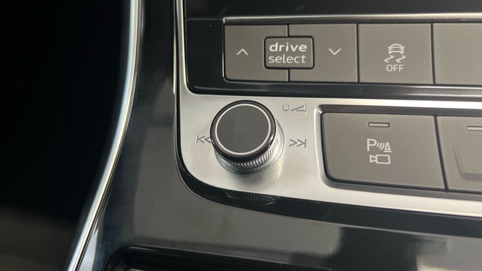 Used Audi Q7 2025 for sale - 76099982: Photo 59