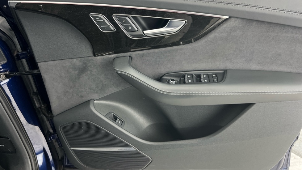 Used Audi Q7 2022 for sale - 77075759: Photo 31