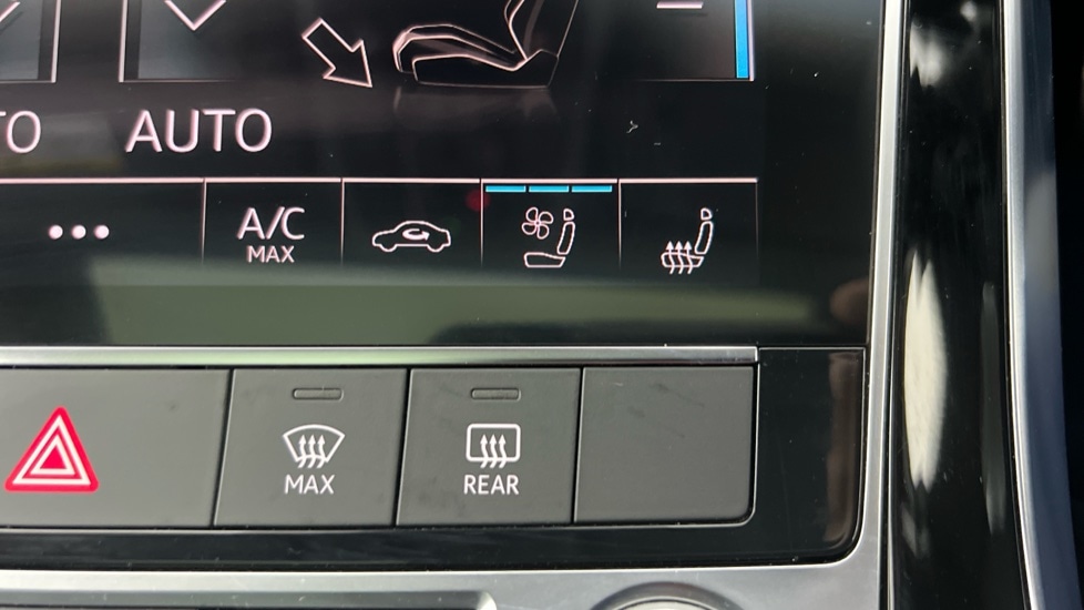 Used Audi Q7 2022 for sale - 77075759: Photo 57