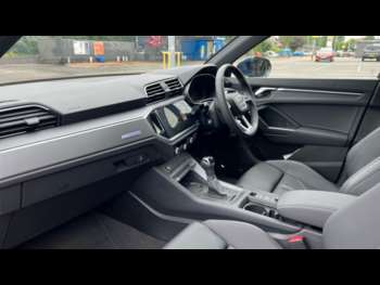 Used Audi Q3 2024 for sale - 74685531: Photo